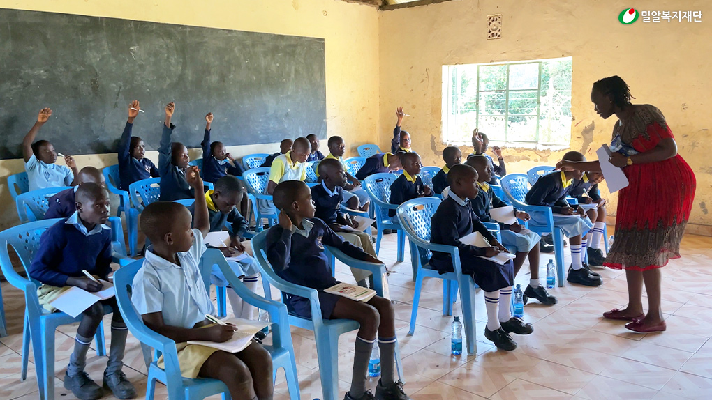 또래도우미 교육 현장.jpg