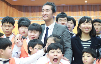 신현준과 함께 한  Power of love  모금행사